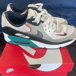 Air Max 90 Ken Griffey Jr. (size 10.5)